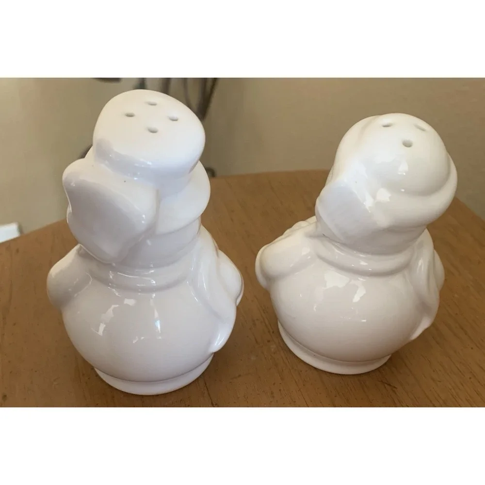 VTG Snowman Salt and Pepper Shakers Winterberry by Pfaltzgraff Christmas‎ Table